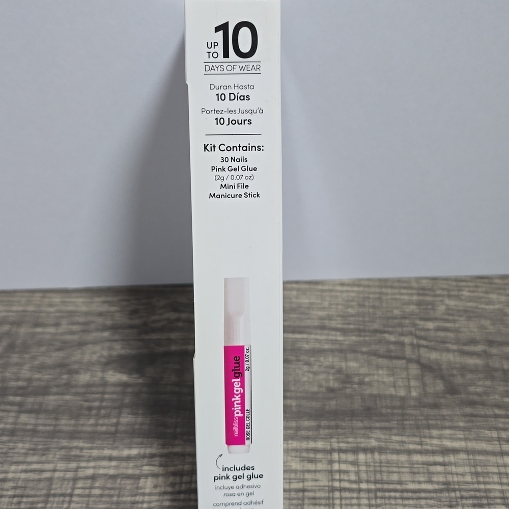 Dashing Diva NailBliss Salon Gel Nails Long Length Brand New White - Picture 3 of 4